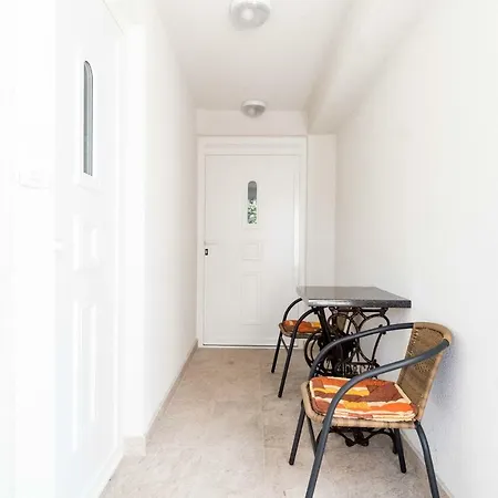 2 Apartmans 